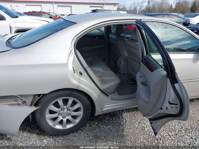 Продажа на аукционе авто 2002 Lexus Es 300, vin: JTHBF30G420056238, номер лота: 44790938