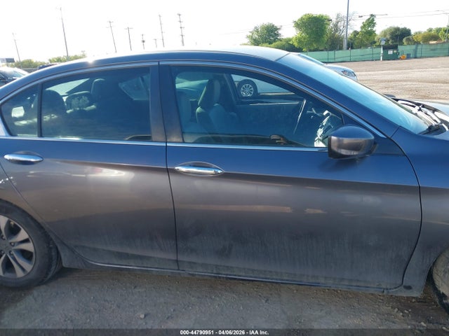 44790951 :رقم المزاد ، 1HGCR2F33FA136921 vin ، 2015 Honda Accord Lx مزاد بيع