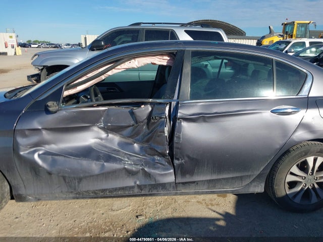 44790951 :رقم المزاد ، 1HGCR2F33FA136921 vin ، 2015 Honda Accord Lx مزاد بيع