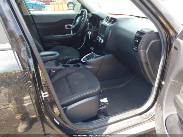 2017 Kia Soul მანქანა იყიდება აუქციონზე, vin: KNDJN2A20H7471568, აუქციონის ნომერი: 44790954
