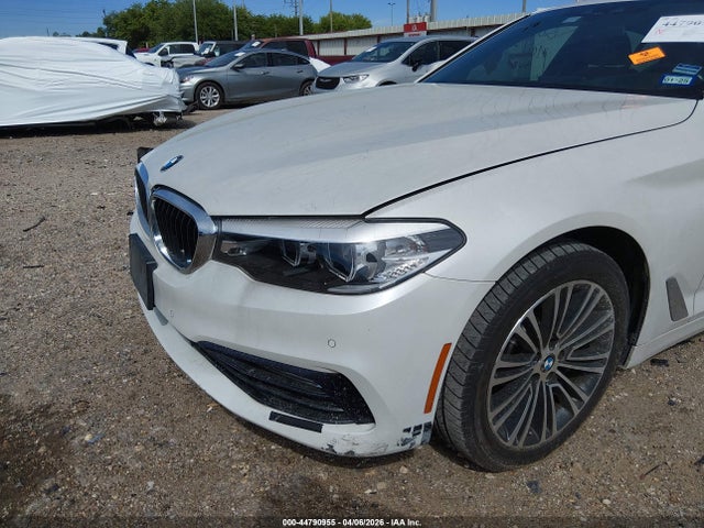 2018 Bmw 540i მანქანა იყიდება აუქციონზე, vin: WBAJE5C53JG917577, აუქციონის ნომერი: 44790955