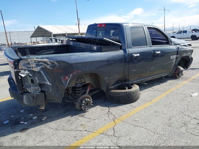 44790982 :رقم المزاد ، 1C6RR6GT2HS582433 vin ، 2017 Ram 1500 Slt  4x2 6'4 Box مزاد بيع