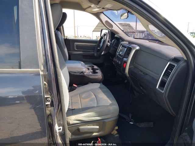 44790982 :رقم المزاد ، 1C6RR6GT2HS582433 vin ، 2017 Ram 1500 Slt  4x2 6'4 Box مزاد بيع