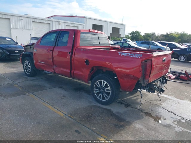 2019 TOYOTA TUNDRA 5TFUY5F1XKX835542 Photo 2