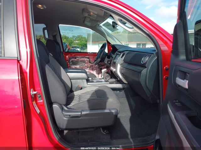 2019 TOYOTA TUNDRA 5TFUY5F1XKX835542 Photo 4