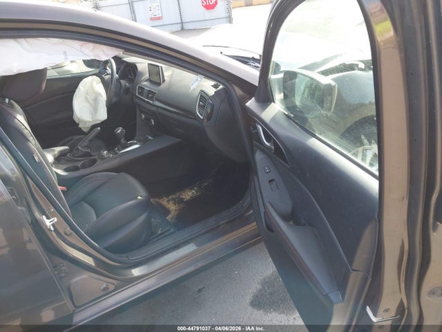 3MZBM1M77FM229322 Mazda Mazda3 I Grand Touring