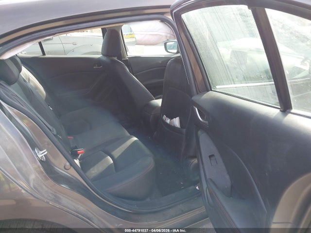 3MZBM1M77FM229322 Mazda Mazda3 I Grand Touring