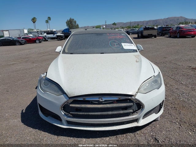 2013 Tesla Model S Performance მანქანა იყიდება აუქციონზე, vin: 5YJSA1CP9DFP14057, აუქციონის ნომერი: 44791042