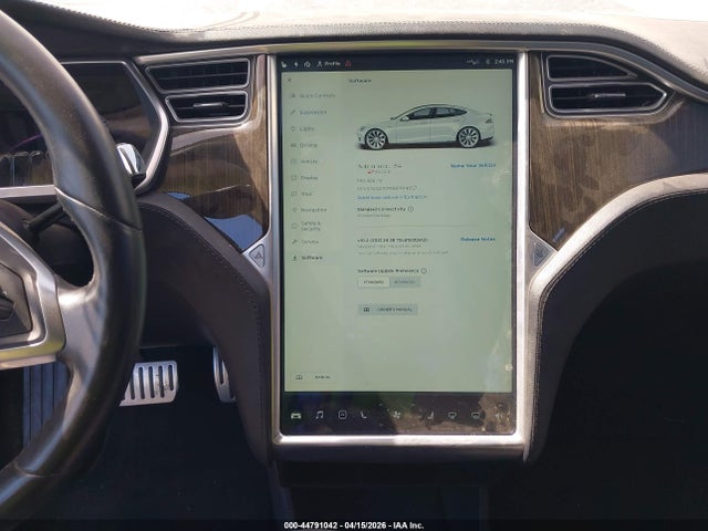 2013 Tesla Model S Performance მანქანა იყიდება აუქციონზე, vin: 5YJSA1CP9DFP14057, აუქციონის ნომერი: 44791042