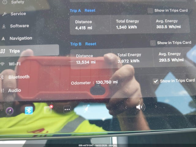 44791047 :رقم المزاد ، 5YJ3E1EB8KF393104 vin ، 2019 Tesla Model 3 Long Range/performance مزاد بيع