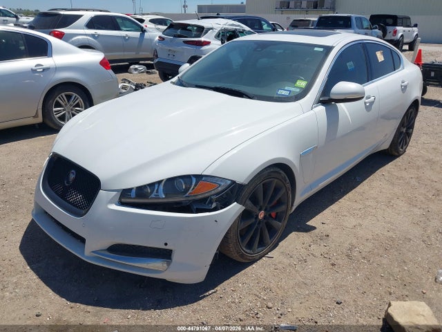 2014 JAGUAR XF SAJWA0EX8E8U33332 Photo 1