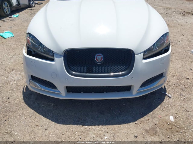 2014 JAGUAR XF SAJWA0EX8E8U33332 Photo 5