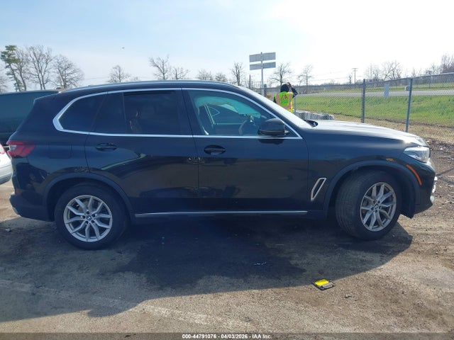 44791076 :رقم المزاد ، 5UXCR6C04N9K19613 vin ، 2022 Bmw X5 Xdrive40i مزاد بيع