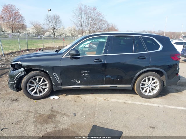 44791076 :رقم المزاد ، 5UXCR6C04N9K19613 vin ، 2022 Bmw X5 Xdrive40i مزاد بيع