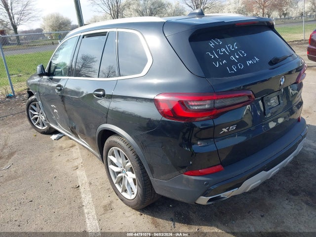44791076 :رقم المزاد ، 5UXCR6C04N9K19613 vin ، 2022 Bmw X5 Xdrive40i مزاد بيع