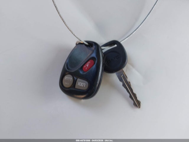 44791086 :رقم المزاد ، 1GKEK13T81R158681 vin ، 2001 Gmc Yukon Slt مزاد بيع