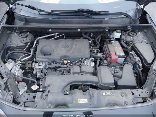 2T3H1RFV1NW204137 Toyota RAV4 LE