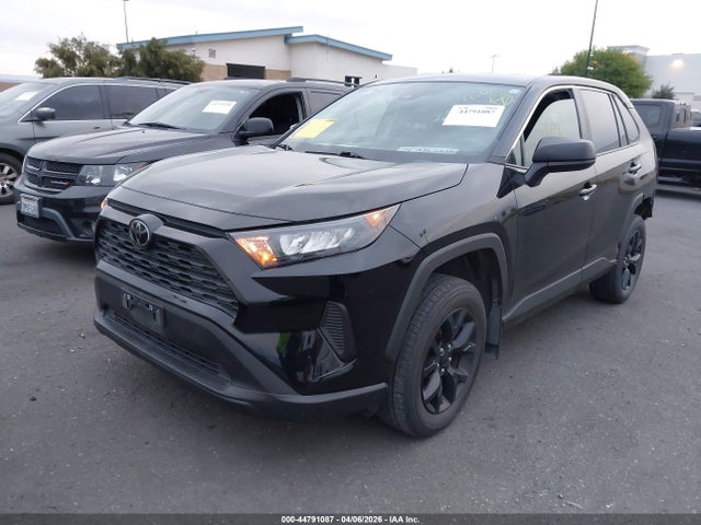 2T3H1RFV1NW204137 Toyota RAV4 LE