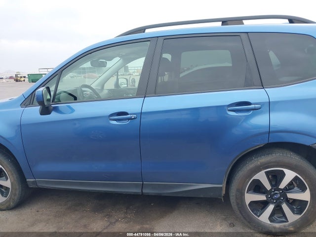 Продаж на аукціоні авто 2017 Subaru Forester 2.5i Premium, vin: JF2SJAGC0HH586175, номер лоту: 44791098