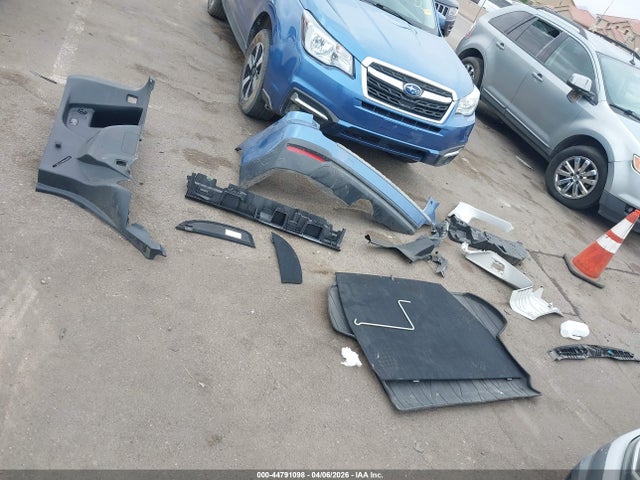 Продаж на аукціоні авто 2017 Subaru Forester 2.5i Premium, vin: JF2SJAGC0HH586175, номер лоту: 44791098