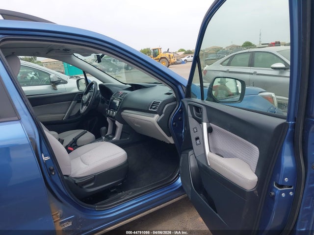 Продаж на аукціоні авто 2017 Subaru Forester 2.5i Premium, vin: JF2SJAGC0HH586175, номер лоту: 44791098