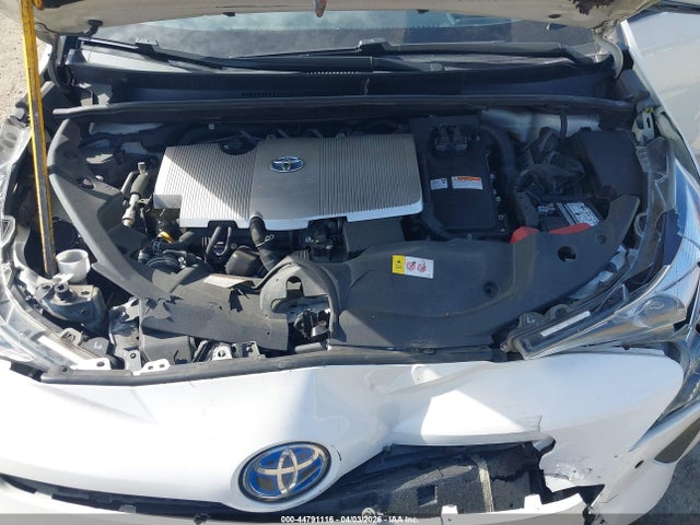 JTDKARFU7G3027788 Toyota Prius Four
