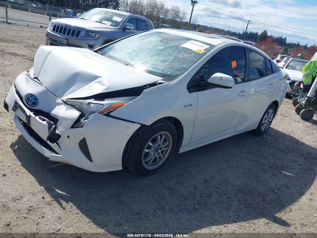 JTDKARFU7G3027788 Toyota Prius Four