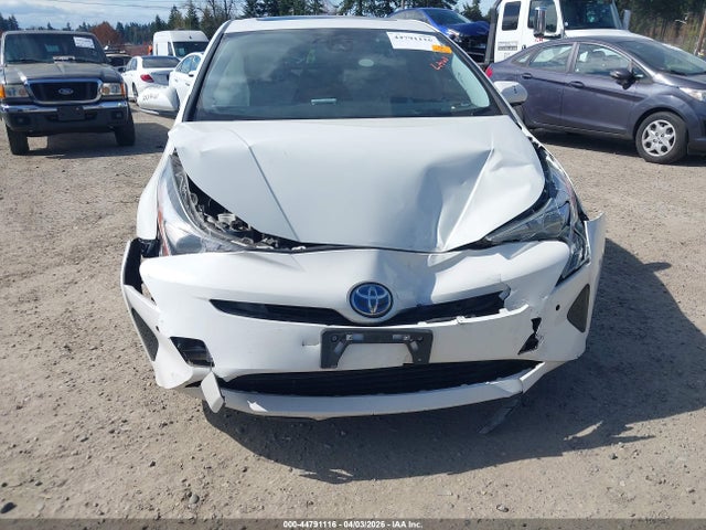 JTDKARFU7G3027788 Toyota Prius Four