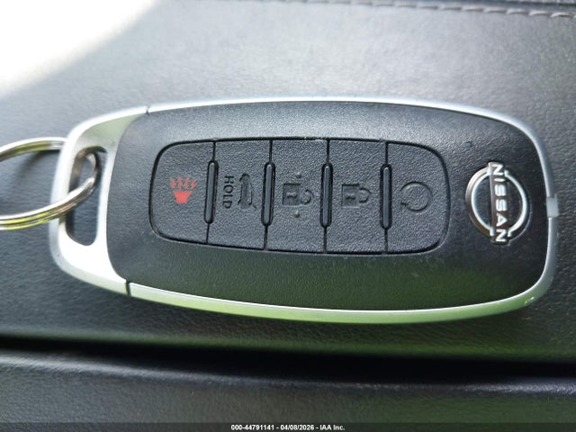 5N1BT3BA4SC771517 Nissan Rogue Sv Fwd