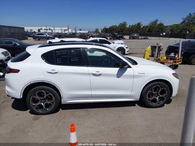 ZASPAKBN6P7D51097 Alfa Romeo Stelvio Veloce Awd