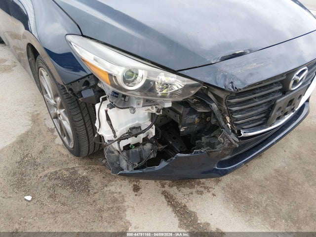 Mazda Mazda3 Touring 2018 3MZBN1V32JM246692 Image 6