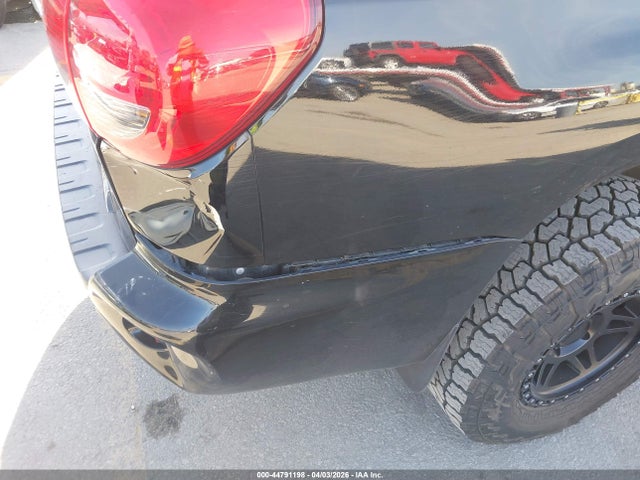 5TDJY5G18ES094058 Toyota Sequoia Limited 5.7l V8