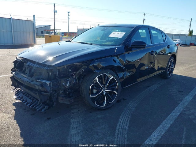 44791201 :رقم المزاد ، 1N4BL4CW2PN301623 vin ، 2023 Nissan Altima Sr Intelligent Awd مزاد بيع