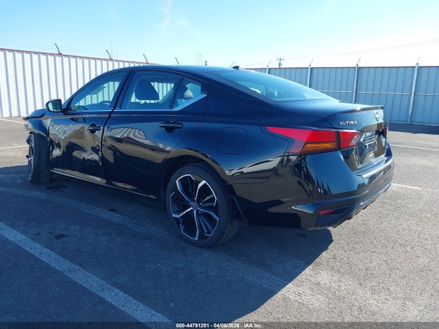 44791201 :رقم المزاد ، 1N4BL4CW2PN301623 vin ، 2023 Nissan Altima Sr Intelligent Awd مزاد بيع