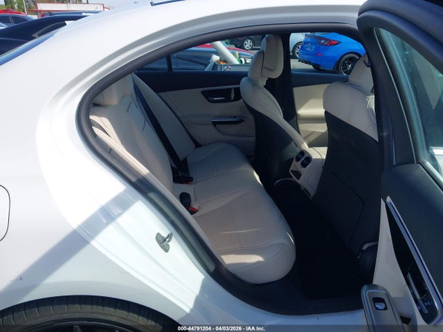 W1KAF4GB3SR269938 Mercedes-Benz C 300