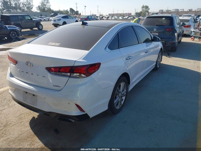 Hyundai Sonata Limited 2019 5NPE34AF0KH733775 Image 4