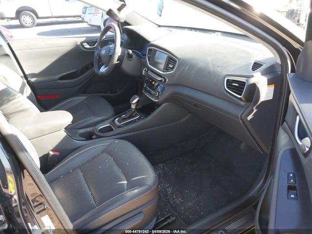 KMHC85LC6HU017670 Hyundai Ioniq Hybrid Limited