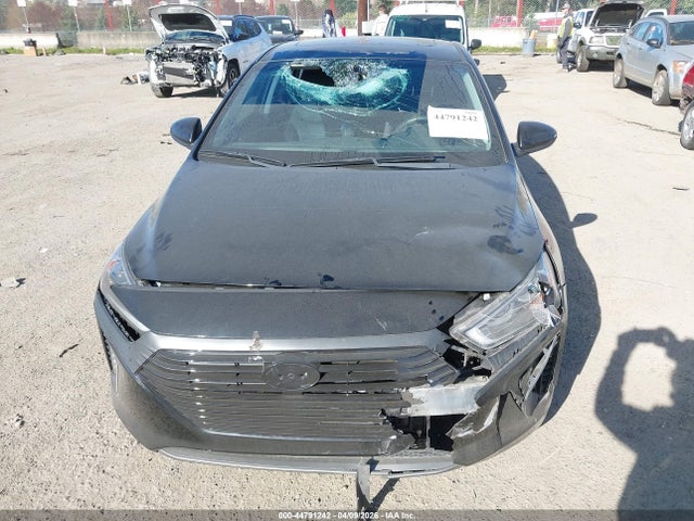 KMHC85LC6HU017670 Hyundai Ioniq Hybrid Limited