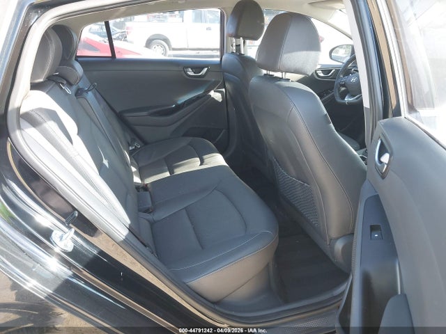 KMHC85LC6HU017670 Hyundai Ioniq Hybrid Limited