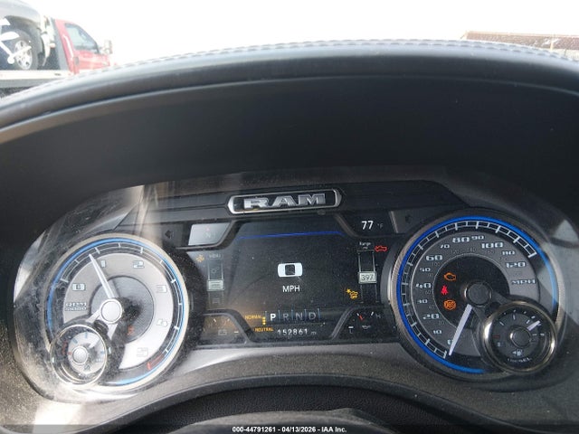 44791261 :رقم المزاد ، 1C6SRFHM5MN818820 vin ، 2021 Ram 1500 Limited  4x4 5'7 Box مزاد بيع