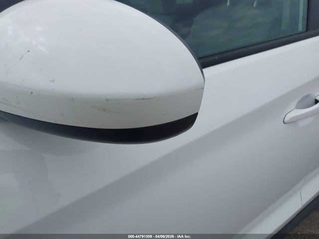 KM8J23A45MU294376 Hyundai TUCSON SE