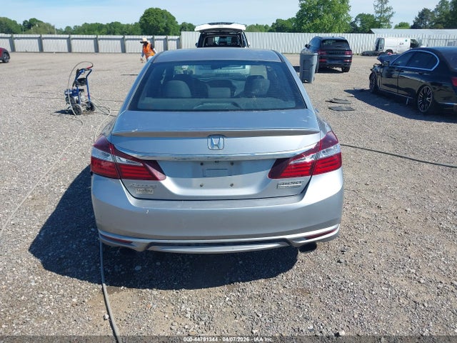 2017 Honda Accord Sport Se მანქანა იყიდება აუქციონზე, vin: 1HGCR2F16HA134338, აუქციონის ნომერი: 44791344