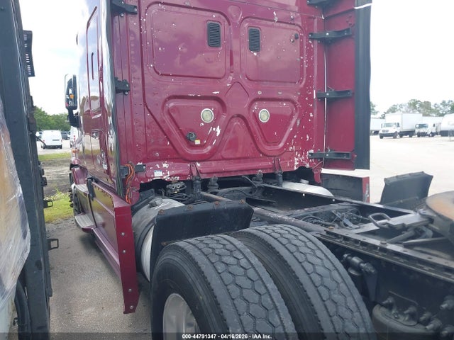 Продажа на аукционе авто 2016 Freightliner Cascadia 113, vin: 3AKJGHDV3GSHC6704, номер лота: 44791347