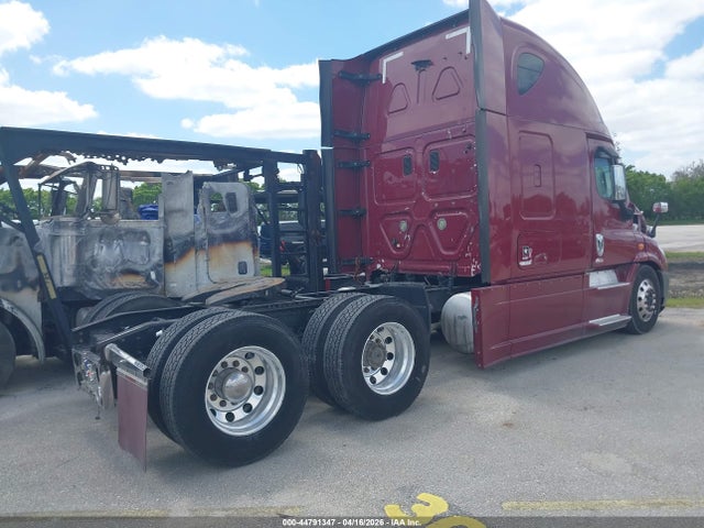 Продажа на аукционе авто 2016 Freightliner Cascadia 113, vin: 3AKJGHDV3GSHC6704, номер лота: 44791347