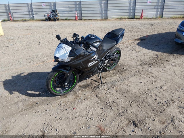 2022 Kawasaki Ex400 მანქანა იყიდება აუქციონზე, vin: JKAEXKH18NDAF4410, აუქციონის ნომერი: 44791366