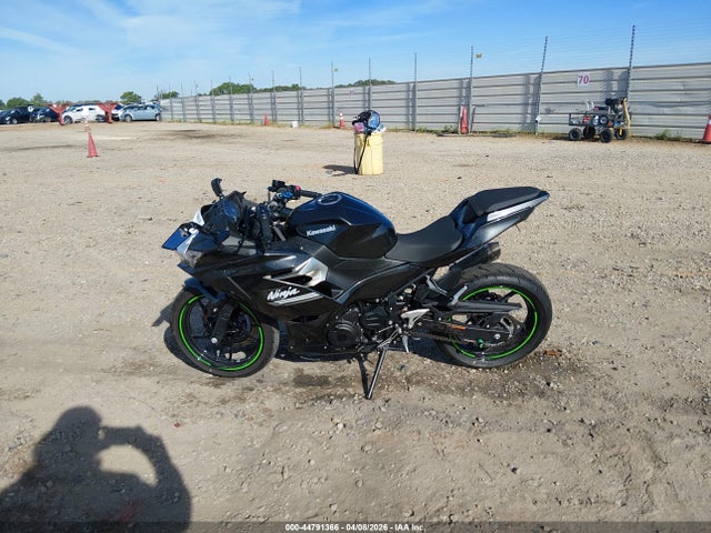 2022 Kawasaki Ex400 მანქანა იყიდება აუქციონზე, vin: JKAEXKH18NDAF4410, აუქციონის ნომერი: 44791366