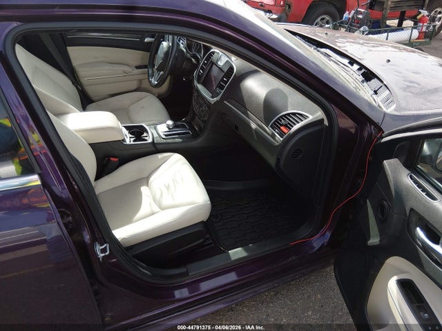 44791375 :رقم المزاد ، 2C3CCAAG6LH189554 vin ، 2020 Chrysler 300 Touring مزاد بيع