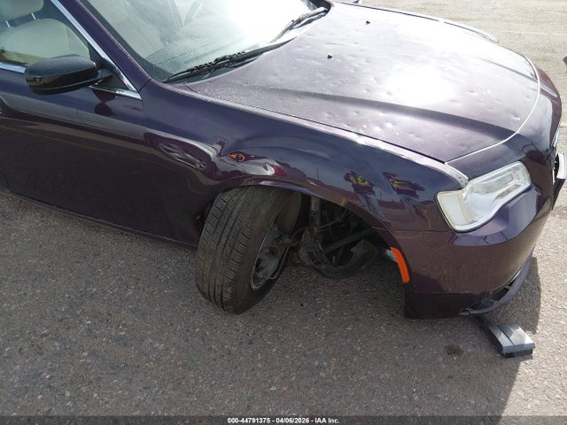 44791375 :رقم المزاد ، 2C3CCAAG6LH189554 vin ، 2020 Chrysler 300 Touring مزاد بيع