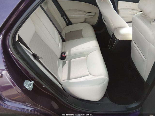 44791375 :رقم المزاد ، 2C3CCAAG6LH189554 vin ، 2020 Chrysler 300 Touring مزاد بيع