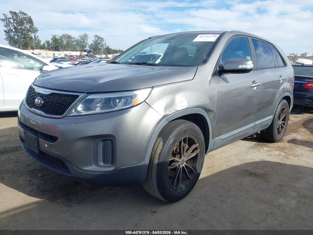 5XYKT3A6XEG489271 KIA SORENTO LX
